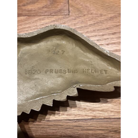 RARE 1870 PRUSSIAN HELMET CAST METAL WALL HANGING SEXTON 1968 USA 12 3/4" VTG - Picture 10 of 10